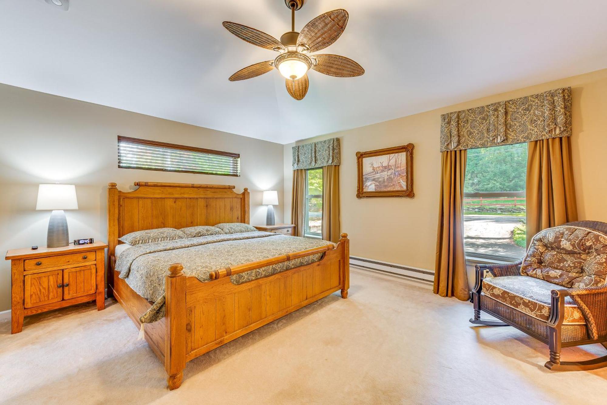 Arrowhead Retreat With Dock And Pool Access! Pocono Lake