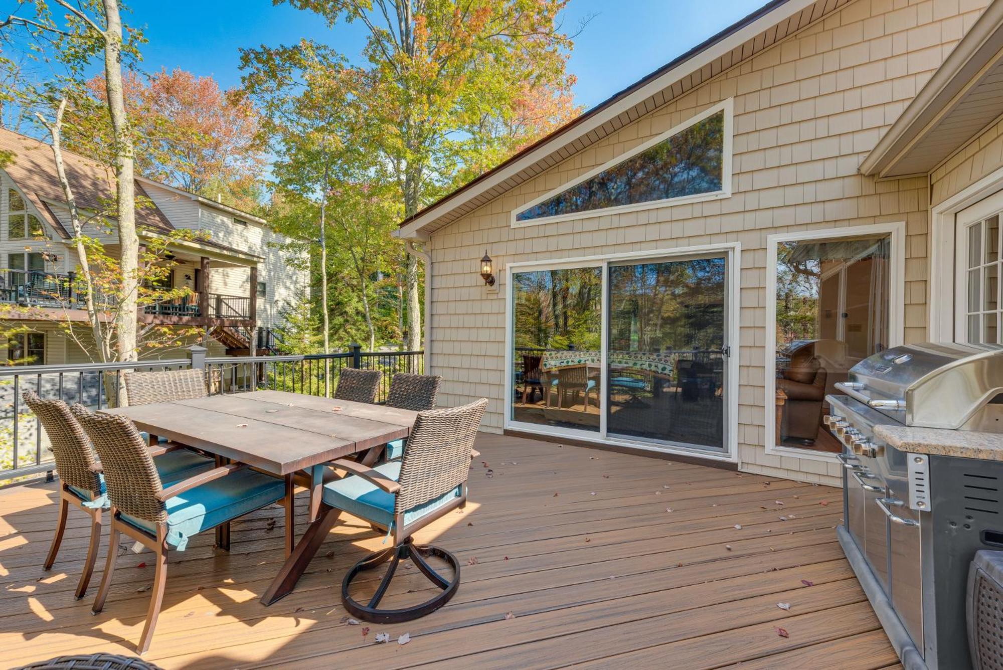 Arrowhead Retreat With Dock And Pool Access! * Pocono Lake